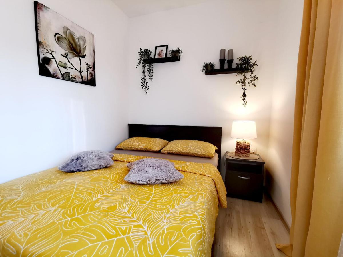 Apartments Lino Selce Exterior photo